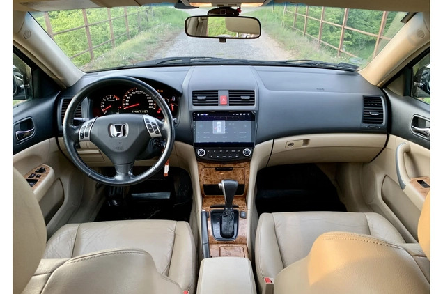 Honda Accord cena 21900 przebieg: 274690, rok produkcji 2005 z Człuchów małe 106